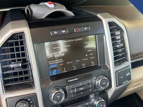 Used 2019 Ford F150 Lariat w/ Equipment Group 501A Mid AWD/4WD image 9