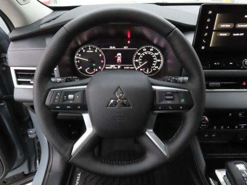 New 2026 Mitsubishi Outlander Trail Edition image 14