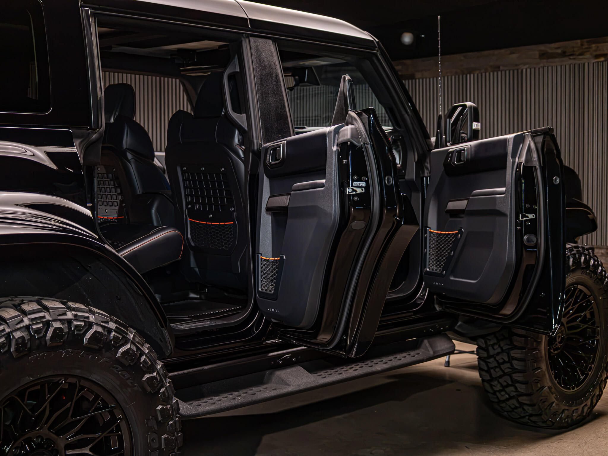 Used 2024 Ford Bronco Raptor w/ Interior Carbon Fiber Pack 6 AWD/4WD image 29