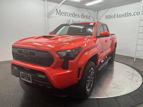 Used 2024 Toyota Tacoma TRD Sport RWD image 3