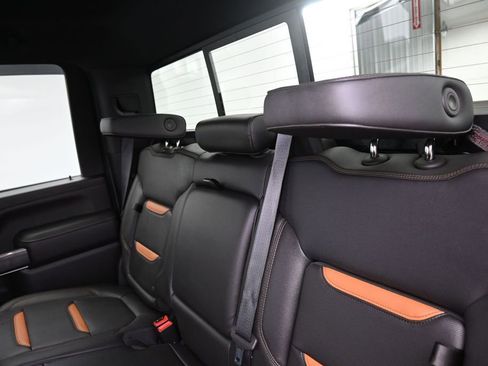 Used 2020 GMC Sierra 2500 AT4 w/ AT4 Premium Package AWD/4WD image 12
