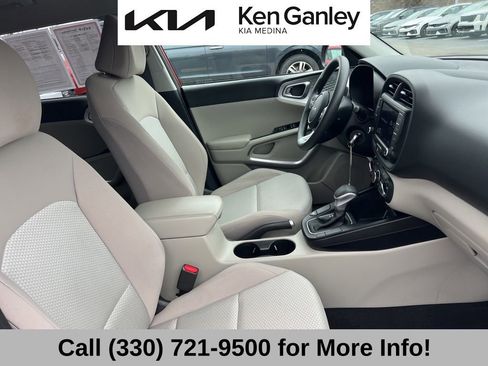 Certified 2023 Kia Soul LX w/ LX Technology Package image 57