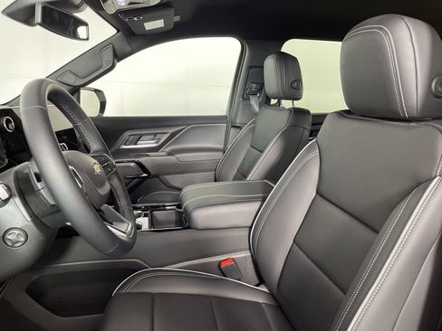 New 2025 Chevrolet Silverado EV LT image 79