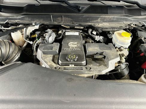 Used 2019 RAM 3500 Laramie AWD/4WD image 32