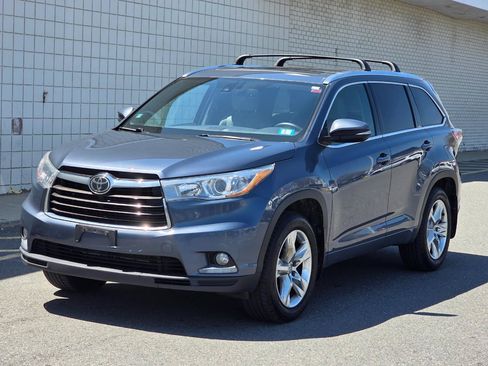 Used 2015 Toyota Highlander Limited Platinum AWD/4WD image 2