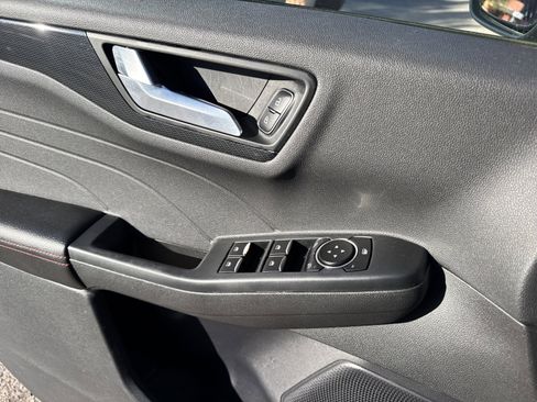 Used 2023 Ford Escape ST-Line image 13