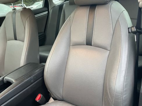 Used 2018 Honda Civic EX-L image 16