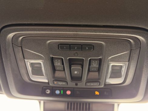 Used 2024 GMC Sierra 2500 AT4 w/ AT4 Premium Plus Package image 26