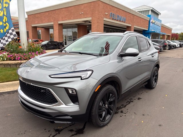 Used 2024 Buick Encore GX Sport Touring w/ Advanced Technology Package AWD/4WD image 2