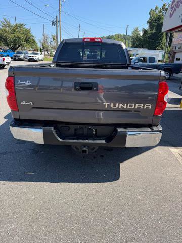 Used 2015 Toyota Tundra SR5 AWD/4WD image 5