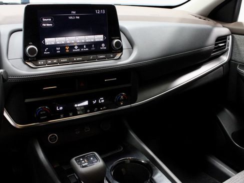 Certified 2023 Nissan Rogue SV AWD/4WD image 29