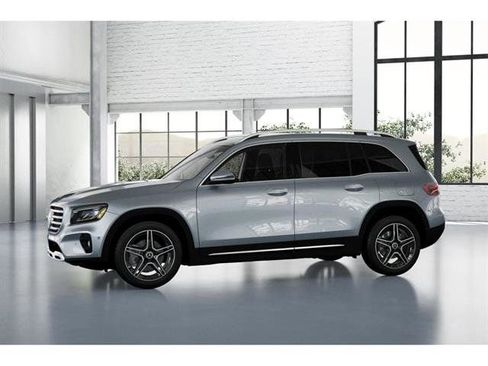 New 2026 Mercedes-Benz GLB 250 4MATIC image 35