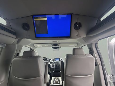 Used 2019 Ford Transit 150 130 Low Roof w/ Exterior Upgrade Package RWD image 7