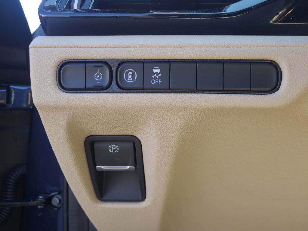 Certified 2025 Acura MDX FWD image 27