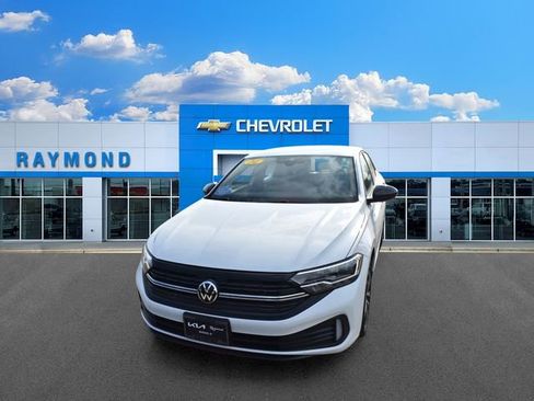 Used 2024 Volkswagen Jetta Sport FWD image 7