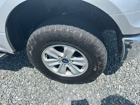 Used 2017 Ford F150 XLT w/ Equipment Group 301A Mid AWD/4WD image 9