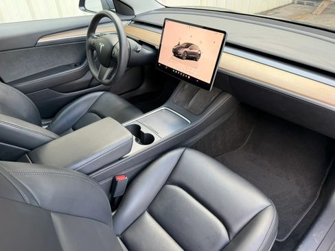 Used 2023 Tesla Model 3 Standard Range RWD image 22