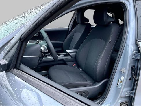 Used 2024 Hyundai Ioniq 6 SE RWD image 7