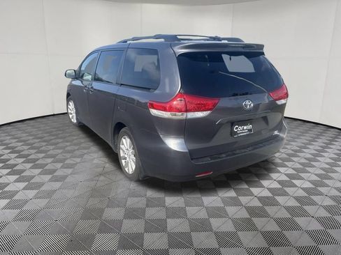 Used 2013 Toyota Sienna XLE AWD/4WD image 5
