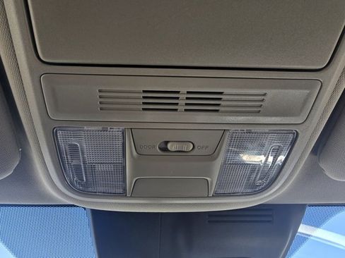 Used 2021 Honda CR-V LX image 19