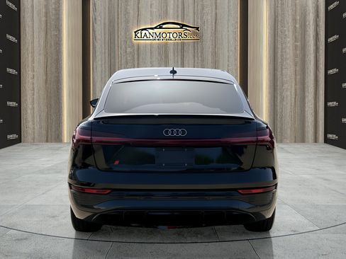 Used 2024 Audi Q8 e-tron Premium Plus w/ Premium Plus Package AWD/4WD image 6