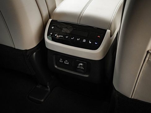 Used 2024 INFINITI QX60 Sensory w/ Vision Package image 38