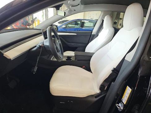 Used 2023 Tesla Model Y Long Range AWD/4WD image 6