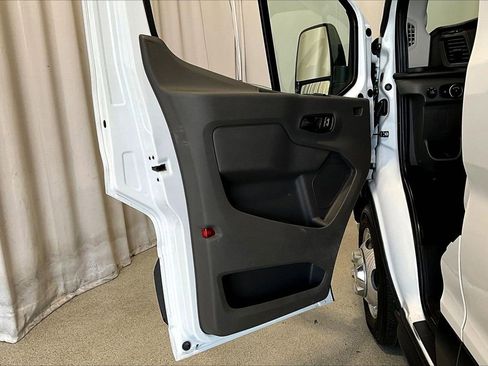 Used 2023 Ford Transit 350 XLT image 24