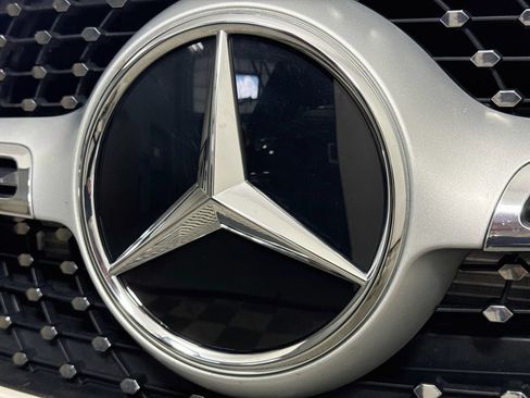 Used 2023 Mercedes-Benz GLA 250 4MATIC image 30