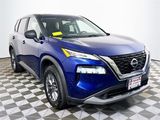 Used 2023 Nissan Rogue S image 4