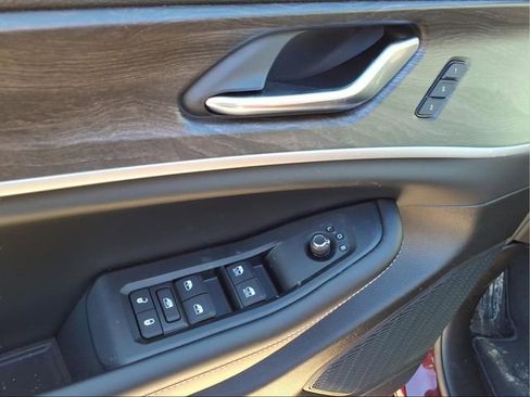 New 2025 Jeep Grand Cherokee Limited AWD/4WD image 15