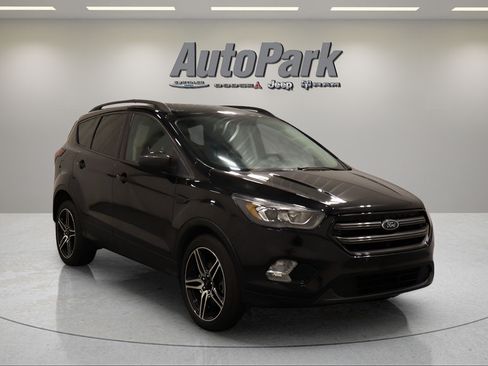 Used 2019 Ford Escape SEL AWD/4WD image 3