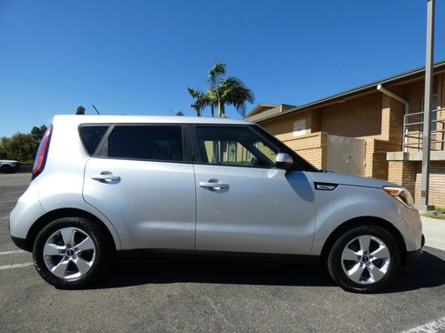 Used 2018 Kia Soul image 8