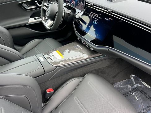 New 2026 Mercedes-Benz E 53 AMG e 4MATIC Sedan image 27