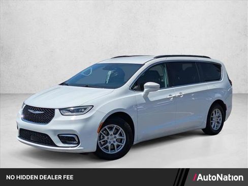 Used 2022 Chrysler Pacifica Touring-L FWD image 1