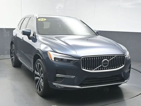 Used 2023 Volvo XC60 B5 Ultimate w/ Climate Package AWD/4WD image 2