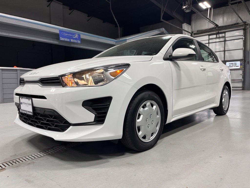 Used 2023 Kia Rio LX FWD image 3