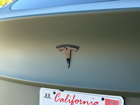 Used 2023 Tesla Model Y Long Range AWD/4WD image 5