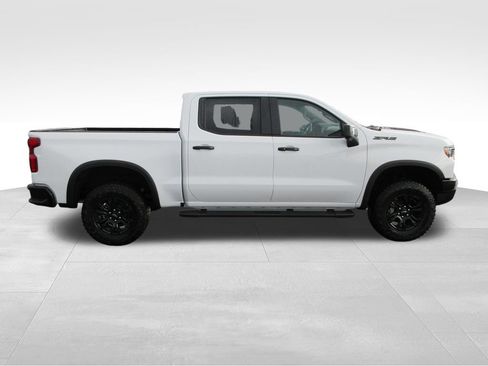 New 2026 Chevrolet Silverado 1500 ZR2 w/ LPO, Dark Essentials Package AWD/4WD image 7