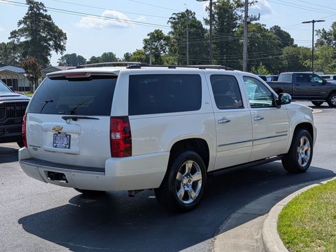 Used 2014 Chevrolet Suburban LTZ AWD/4WD image 5
