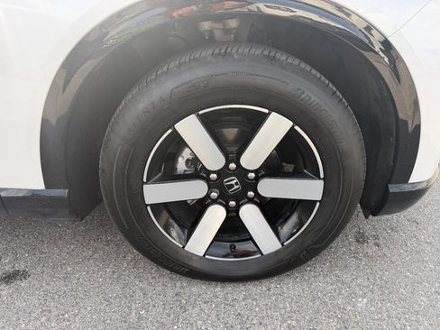 Used 2024 Honda Prologue Touring image 26