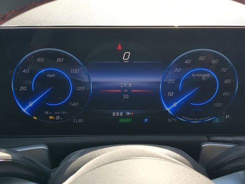 Used 2024 Mercedes-Benz EQB 300 4MATIC image 14