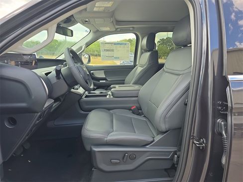 New 2025 Ford Expedition Max Active image 49