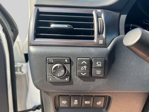 Certified 2023 Lexus GX 460 w/ Black Line Special Edition AWD/4WD image 23