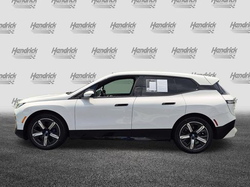 Used 2024 BMW iX xDrive50 w/ Premium Package AWD/4WD image 7