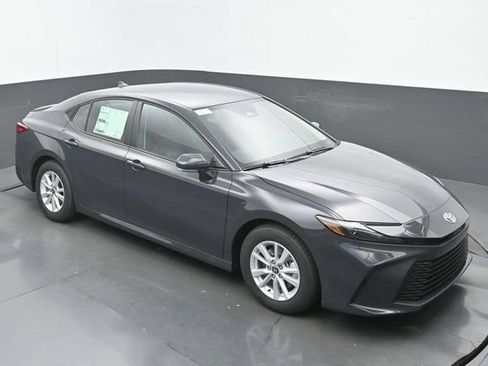 New 2026 Toyota Camry LE w/ Convenience Package FWD image 26