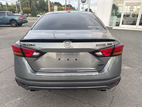 Used 2022 Nissan Altima 2.5 SR w/ Midnight Edition Package image 6