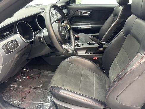 Used 2016 Ford Mustang GT Premium w/ Equipment Group 401A RWD image 25