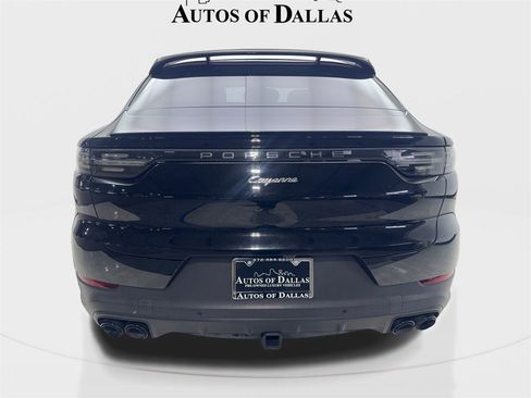 Used 2021 Porsche Cayenne Coupe image 7