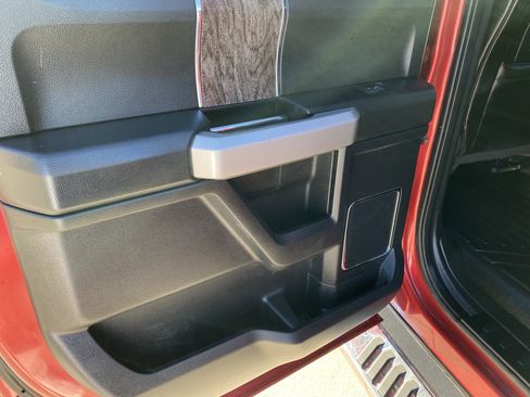 Used 2017 Ford F350 Lariat w/ Chrome Package image 17